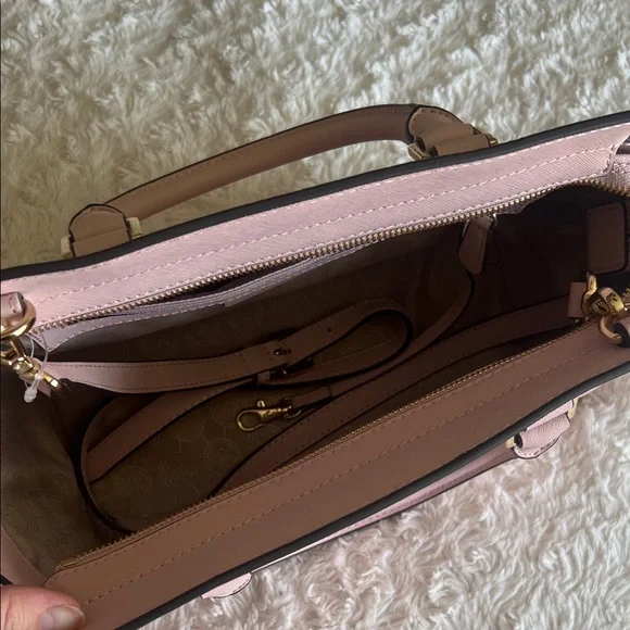 Michael Kors Selma Pink Saffiano Satchel with Gold Hardware - Picture 2 of 8